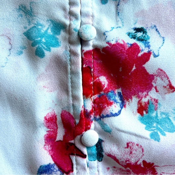 Floral Blouse - Size Small - Picture 16 of 16